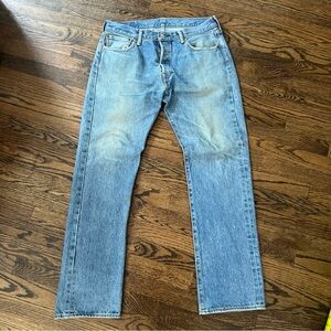 Levi’s 501 Jeans Men’s W34 L32 Straight Leg Light Wash Denim